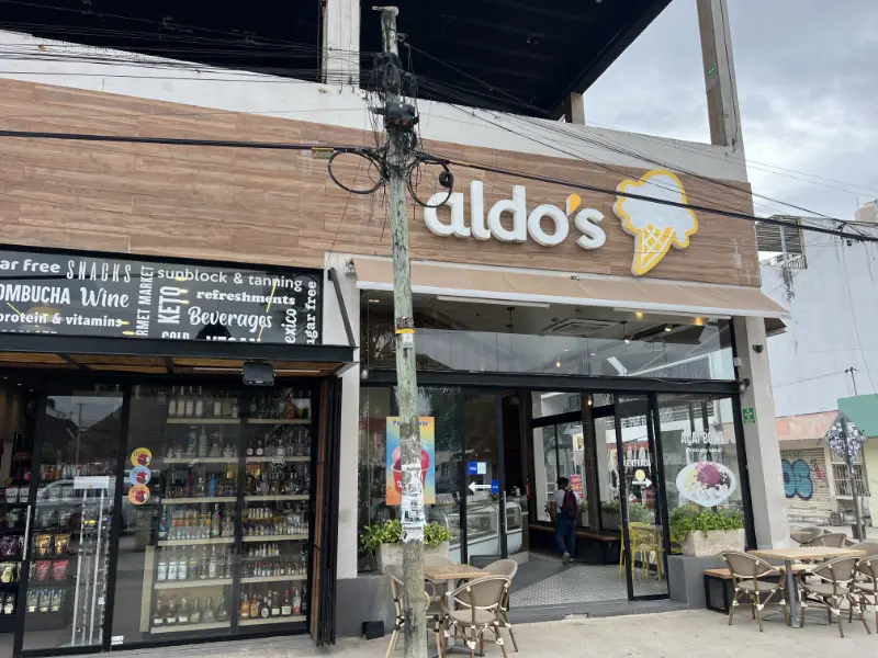 【Tulum】墨西哥旅遊景點介紹:最後的馬雅文明海岸城市圖盧姆,擁有清澈見底的加勒比海灘! 3 aldo's是當地熱門的冰淇淋,不錯吃!