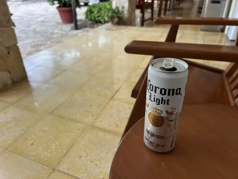 傍晚時買了一罐啤酒喝。