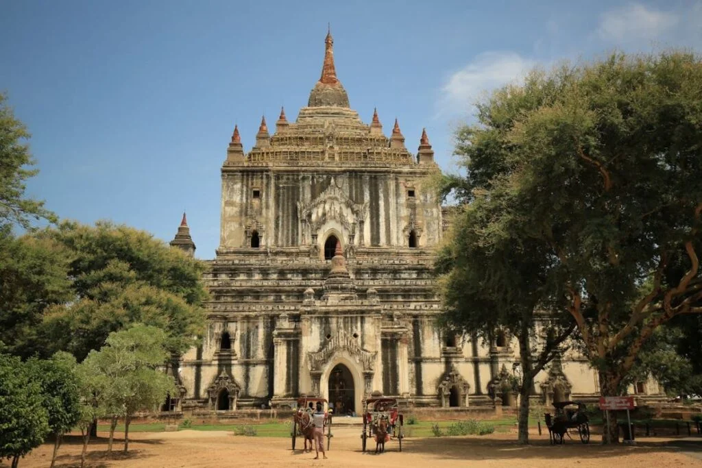Bagan 緬甸自助旅行第2章:兩千座金碧輝煌的佛塔與寺廟 — 蒲甘旅遊指南 11 Thatbyinnyu Temple