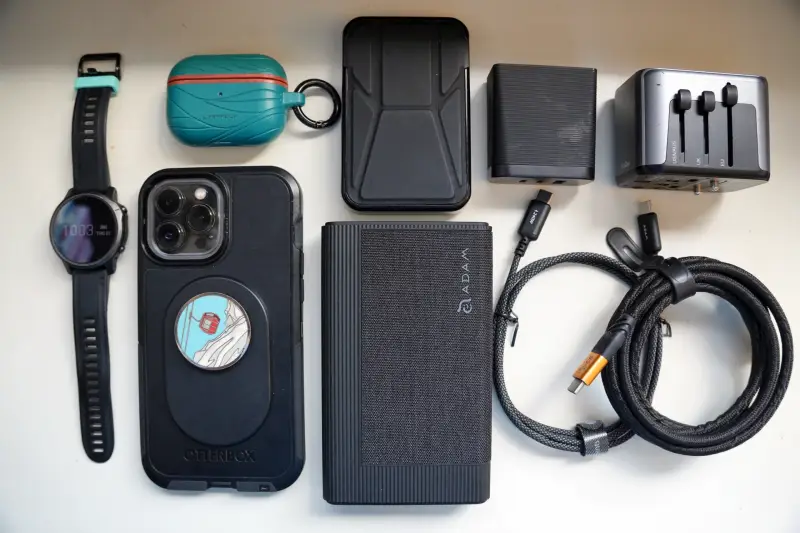 travel accessories-1