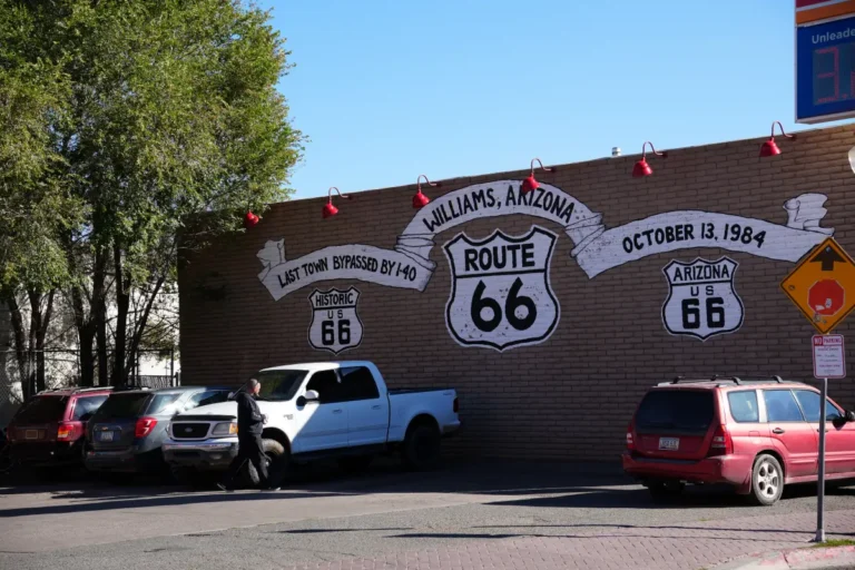 USA Travel - Route 66 : From Las Vegas to Grand Canyon Self-driving Tour Guide