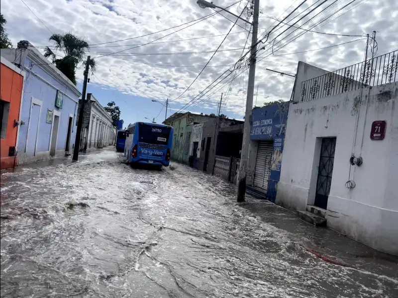 Merida 舊城區的路淹水