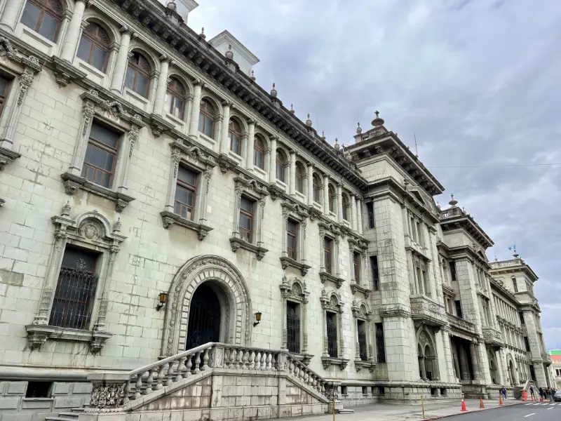 瓜地馬拉國家宮 (Palacio Nacional de la Cultura）