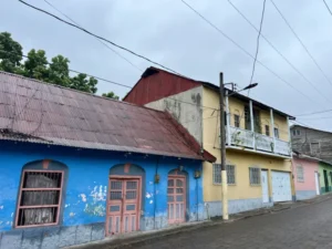 Tikal 神秘馬雅古城自由行 : 瓜地馬拉叢林深處裡的提卡爾國家公園，1號到4號神殿群秘探