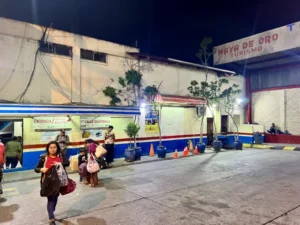 Guatemala Flores Terminal Central de Buses/Terminal Nueva