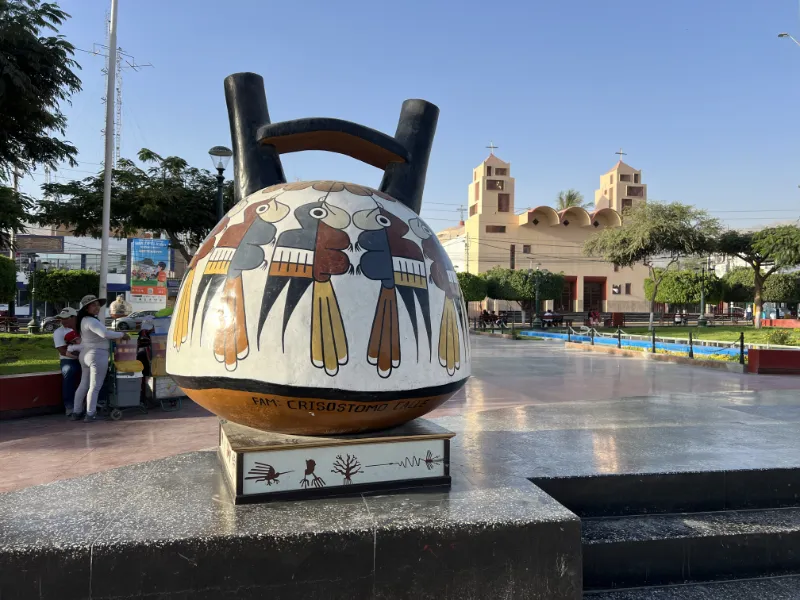 秘魯納斯卡:沙漠中的神秘符號 - Nazca旅行指南 4 Plaza de Armas de Nasca