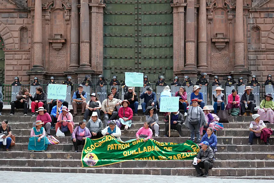 庫斯科主廣場時常有遊行，是發表意見的場所