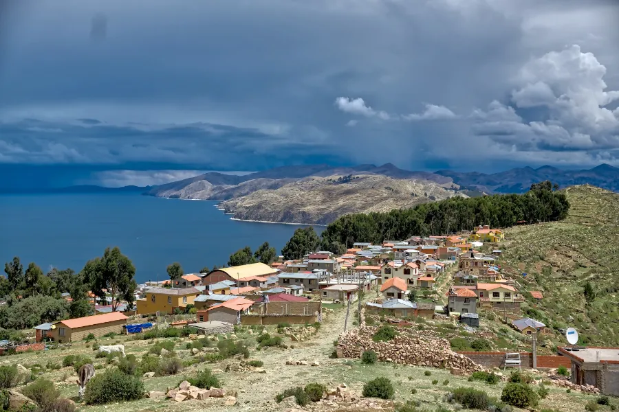 Yumani是個小鎮，我要前往Mirador "Palla Khasa" 看到的景色。