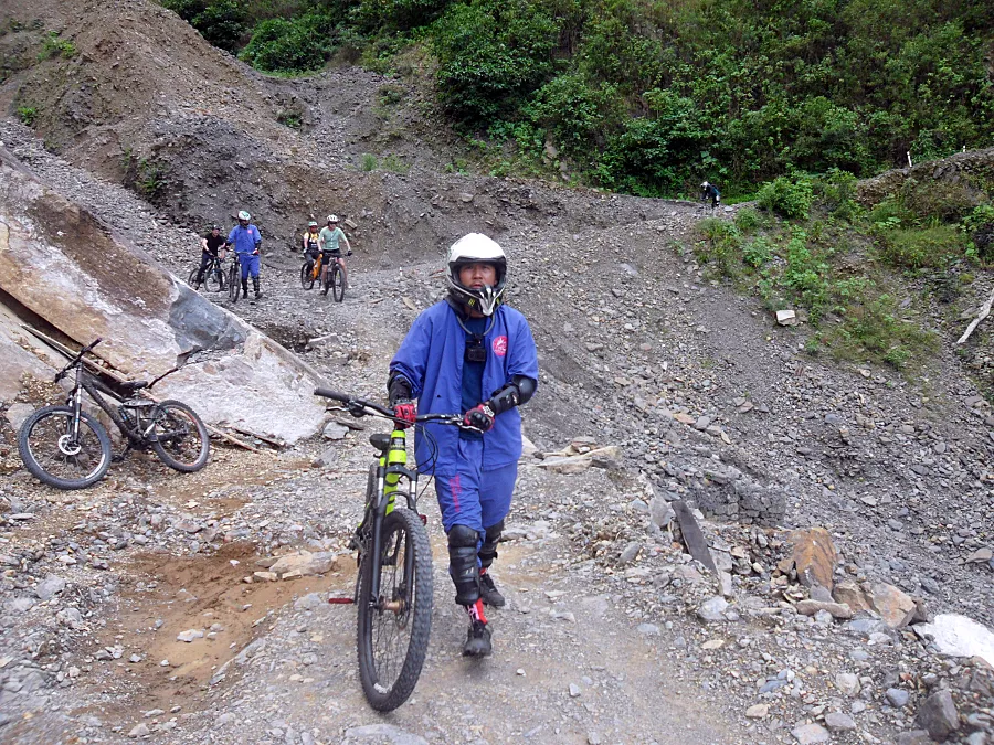 【Yungas Road】玻利維亞的死亡公路：騎登山車穿越世界上最危險的公路，永加斯路旅遊指南