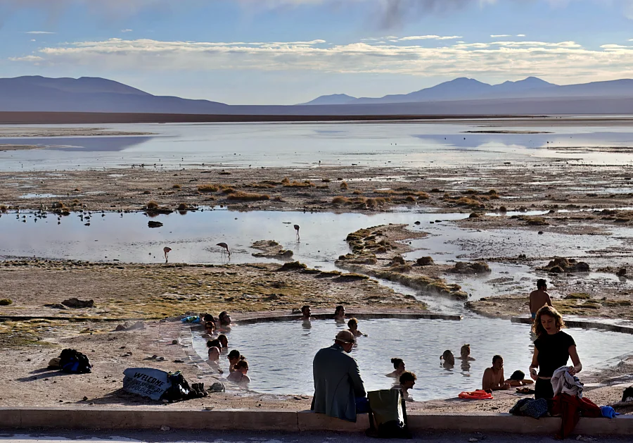 玻利維亞上的白色鹽沼 Uyuni:行走在地球上最大的鏡子 — 烏尤尼完全旅遊攻略 23 Aguas termales Chalviri