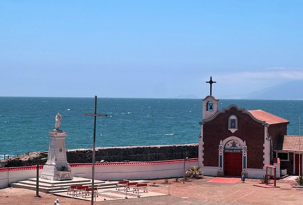 這是當地的一個有趣的小景點，特別受到天主教徒的喜愛。