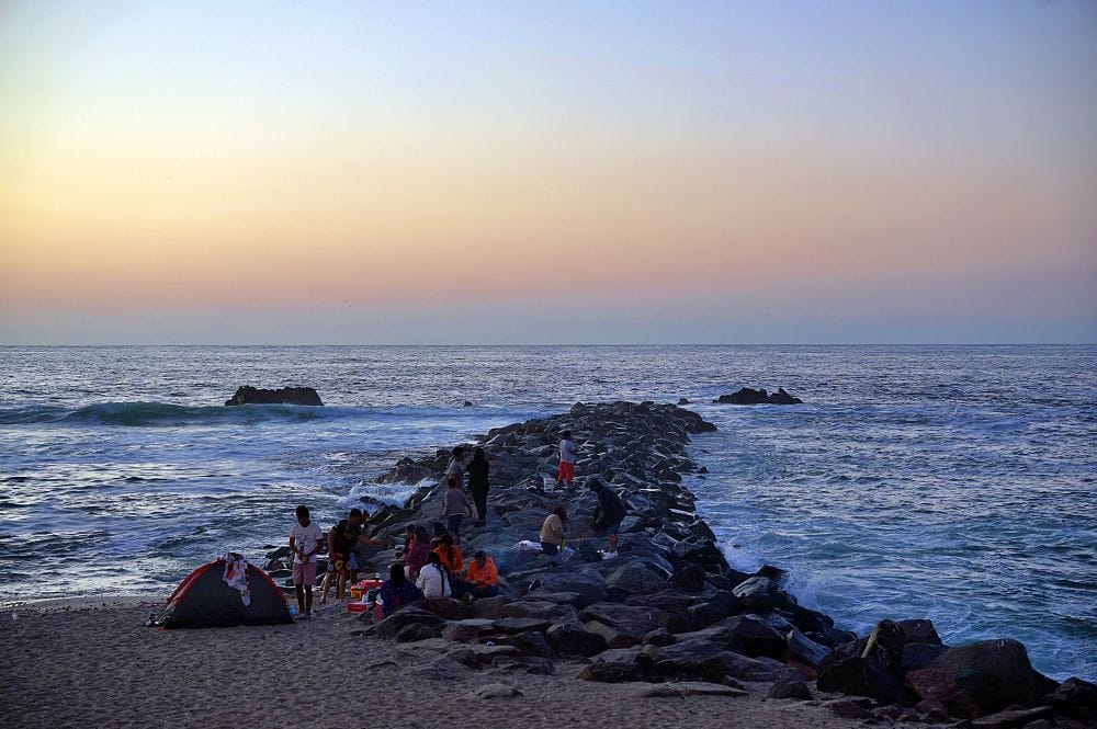 我在海岸線走了一下，也附近就有大型購物中心像是 Mallplaza Antofagasta，不用擔心沒有東西吃。