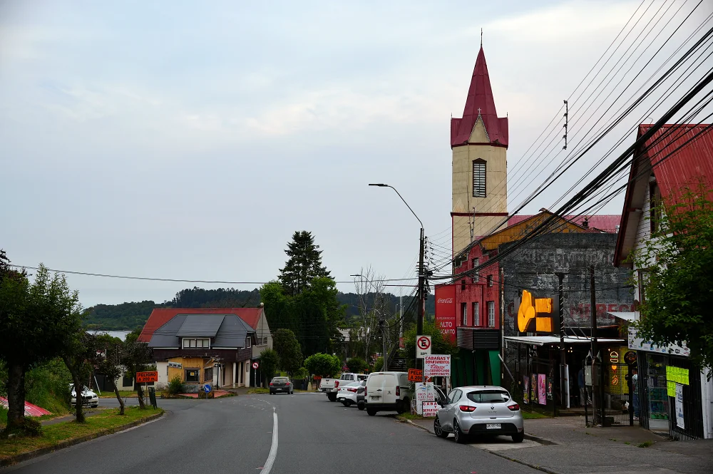 奧克泰港 (Puerto Octay)的市區。