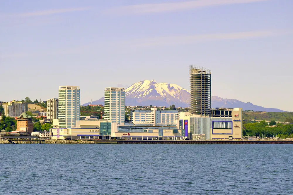 住在海濱步道附近可以看到海景，吃東西跟行動也較為方便。