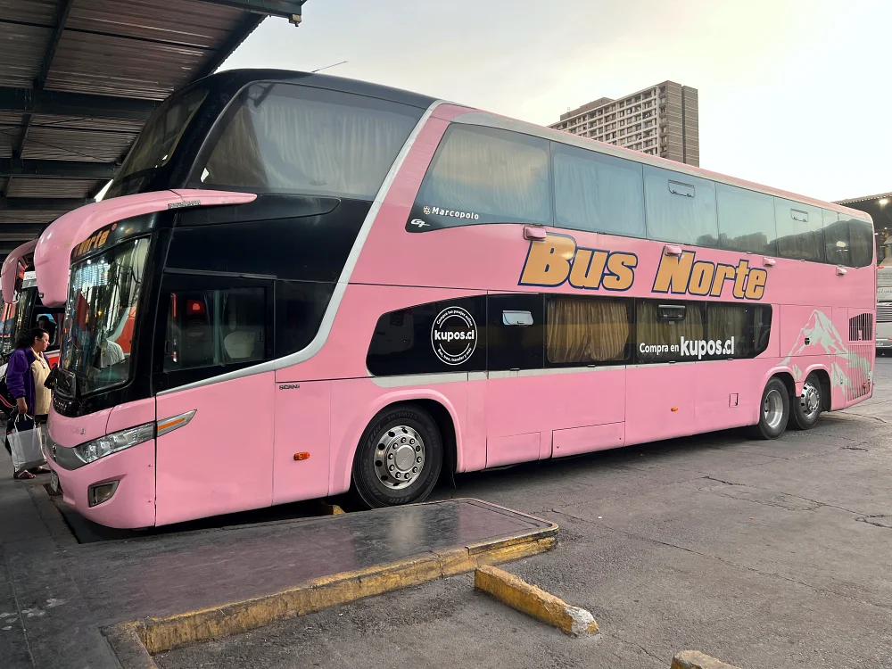 我在這個車站坐上大巴前往巴塔哥尼亞 (Patagonia)！