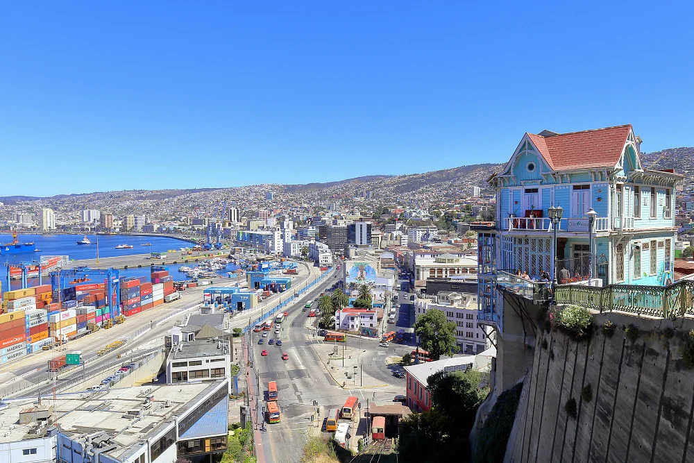 這裡被認為是瓦爾帕萊索最受歡迎的觀景台。