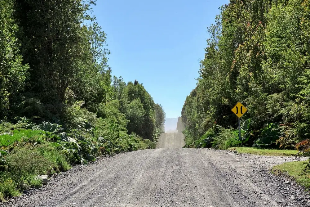 南方公路 (Ruta 7) 的柴滕火山段。